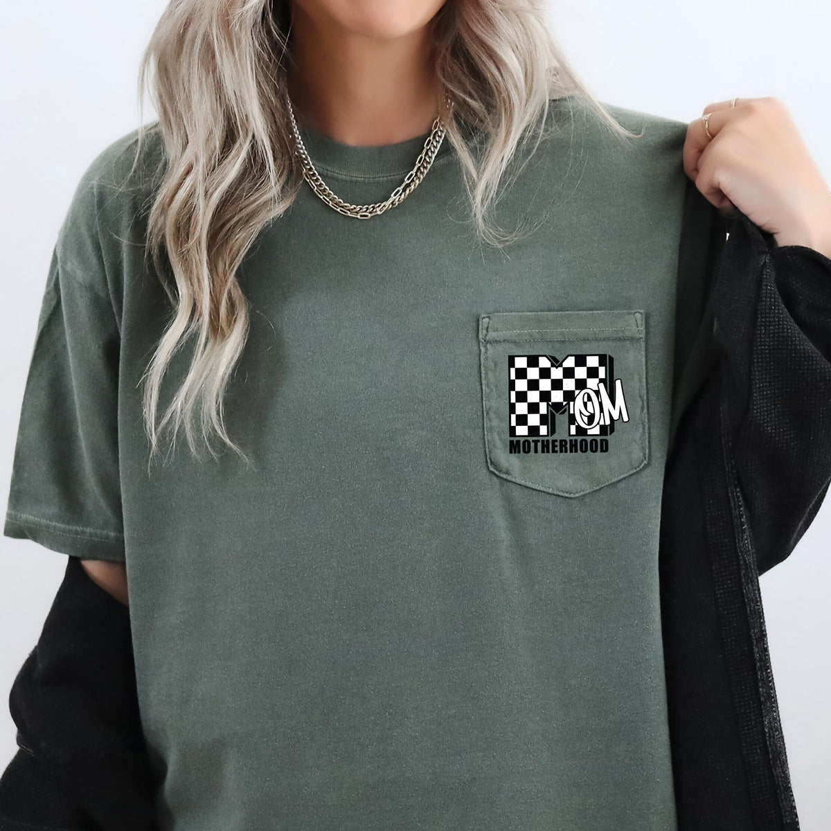 Retro Mom Pocket Tee